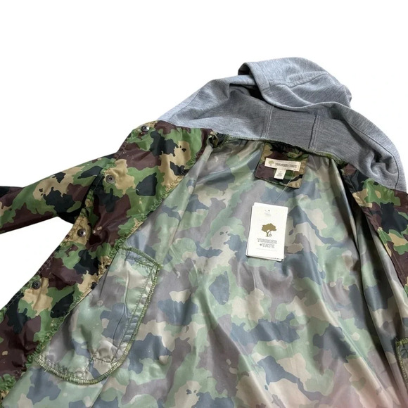 NWT Tucker + Tate Boys Hooded Camo Jacket (size 5) - Picture 4 of 9